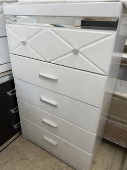 New White Chest Of Drawers
