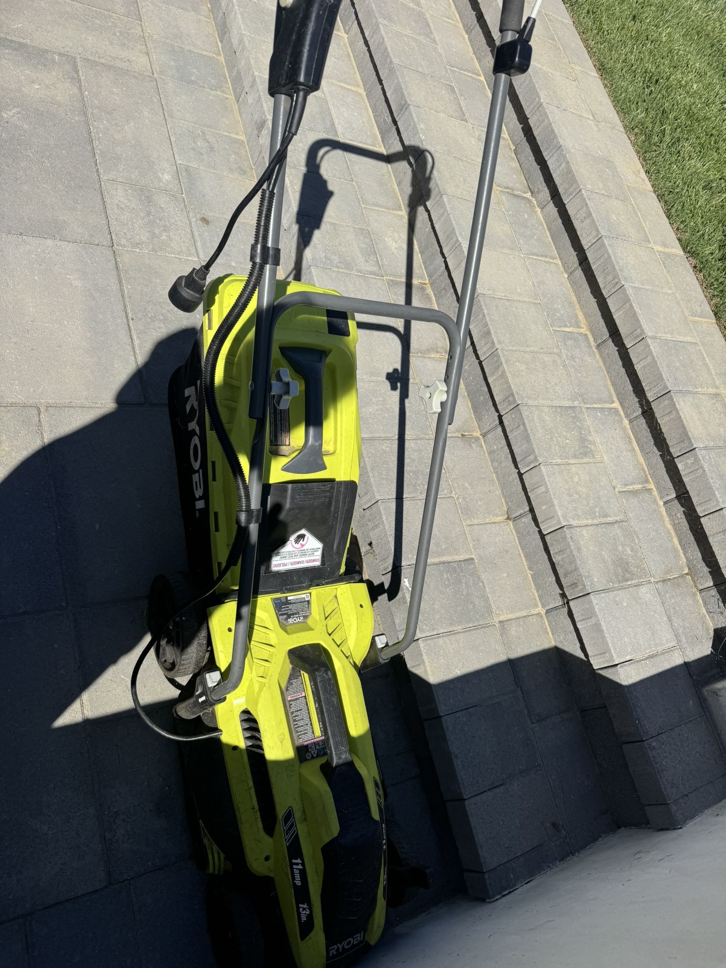 Ryobi Lawn Mower Electric. Works.