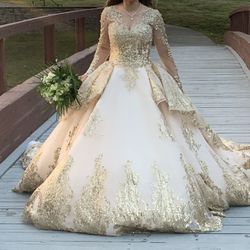 Elegant Gold Accent Dress 