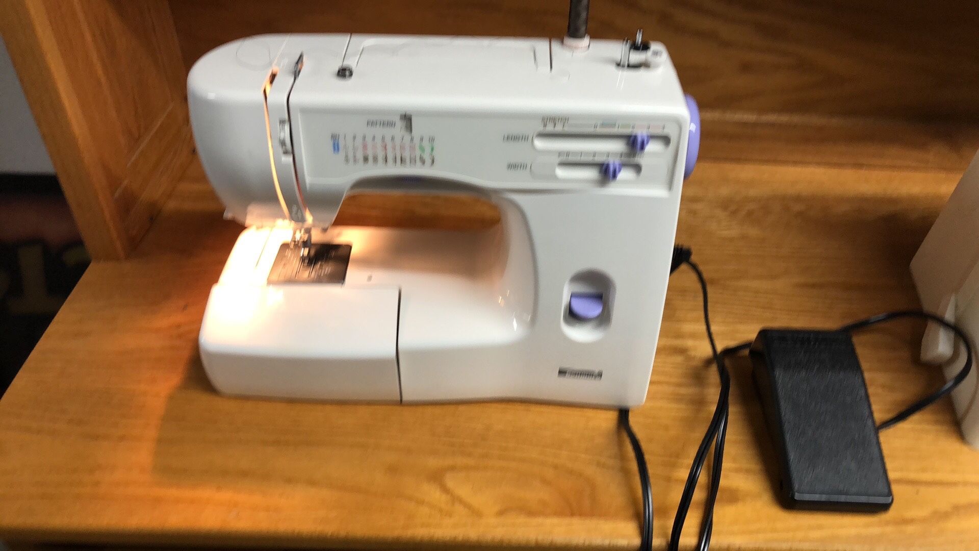 Good working condition Komar sewing machine