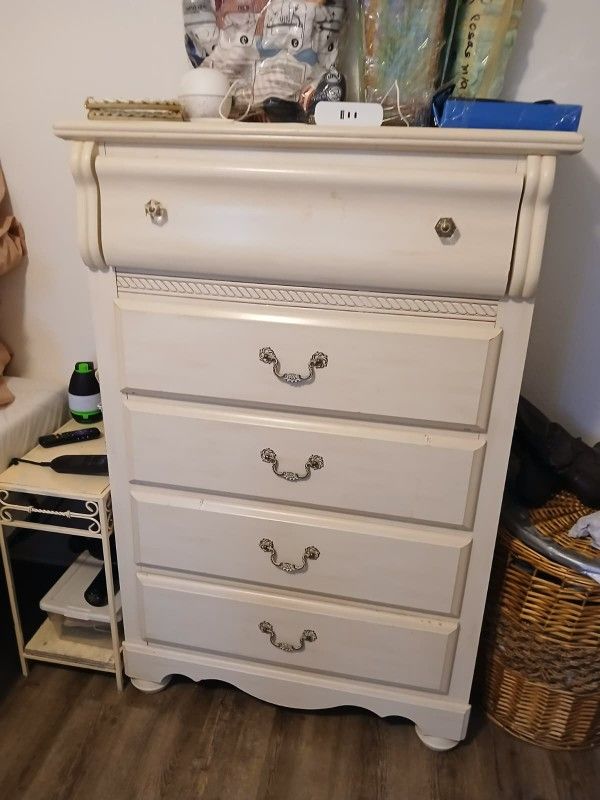 White Dresser