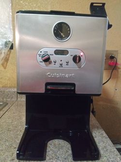 Cuisinart Coffee Maker with https://offerup.com/redirect/?o=R3JpbmRlci5Xb3Jrcw== good..See pictures