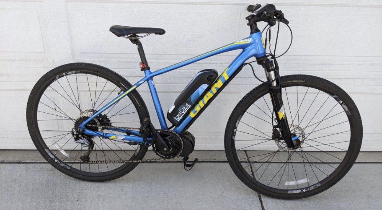 Luna Giant Roam 2 E-bike Medium UNUSED 