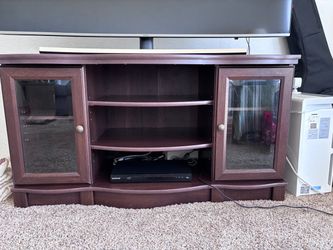 Sauder Regent Place TV Stand, For TV's up to 50", Euro Oak finish