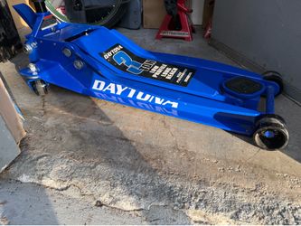 Daytona 3 ton floor jack