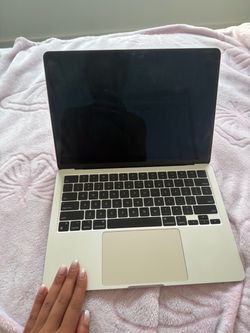 2021 Apple MacBook Air (M1) – Excellent Condition | Best Offer