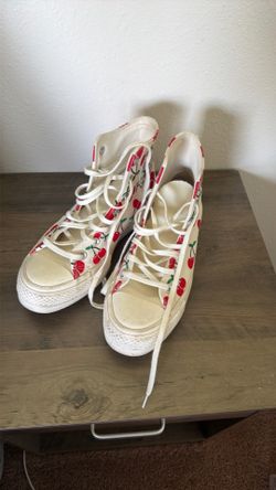 Cherry Converse