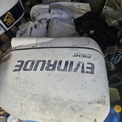 Twin Evinrude 150s  6 Cylinder  Fuel Injected