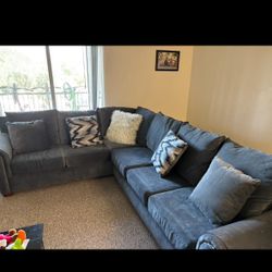 Sectional Couch 