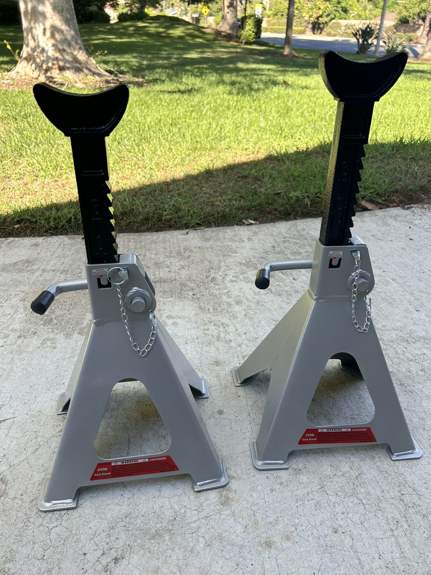 New 6Ton Auto Jack Stands Each Stand w/ 2 Safety Locks