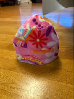 Child’s colorful and warm hat (2T-4T)