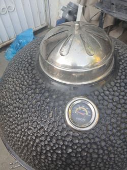 Vision grill smoker