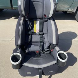 Graco 4Everlock Car seat