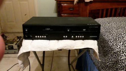 Magnavox VHS and CD DVD player