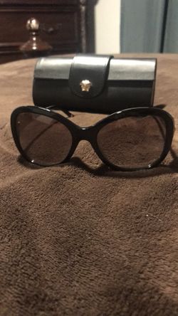 Women’s Versace sunglasses with case