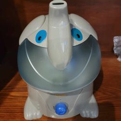 ELEPHANT HUMIDIFIER  COOL MIST