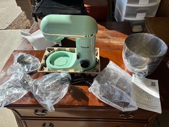 New! Stand Mixer