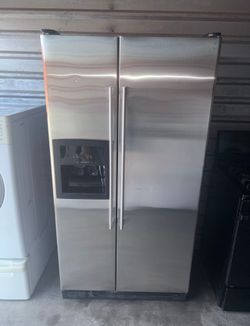 Frigidaire Stainless Steel Refrigerator And Freezer