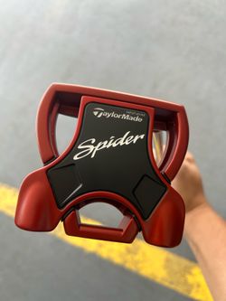 Brand new Taylormade Spider Putter Right handed 35 inches