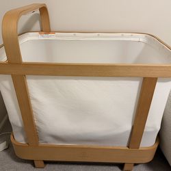 Cradlewise Smart Crib (Like New)