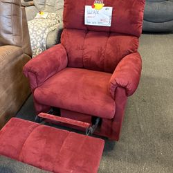 Lazy Boy Rocker And Swivel Recliners. $$200 Each 