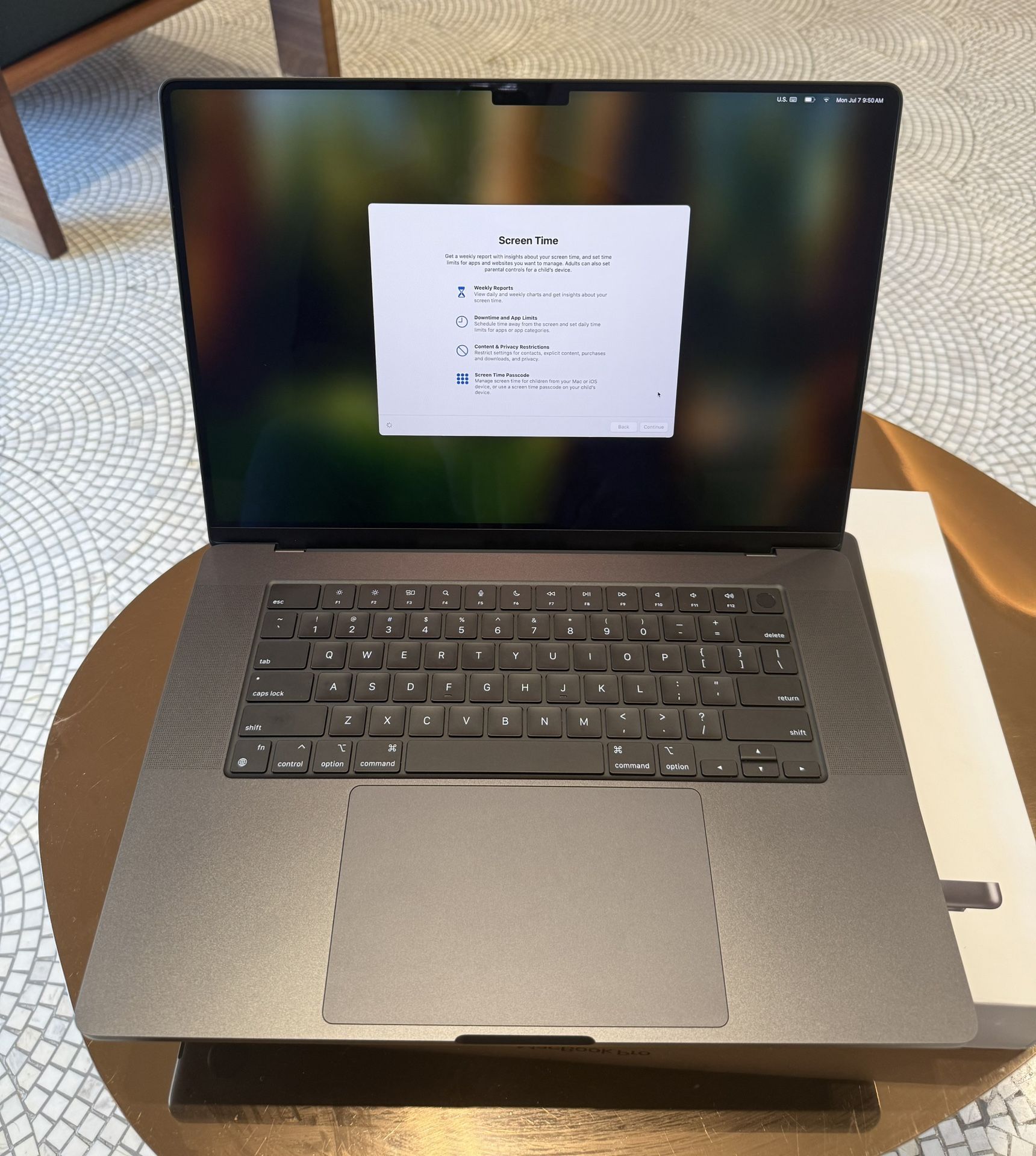 MacBook Pro 16 M4 pro 48Gb 512Gb 85 Cycles