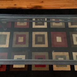 Glass End table With 4’x6’ Rug 