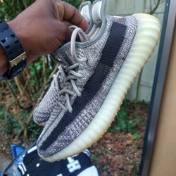 ** ADIDAS YEEZY 350 BOOST ZYON/ SIZE 6.5