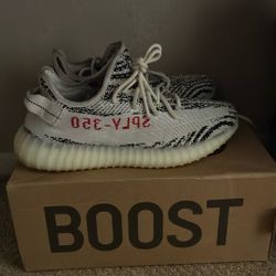  Yeezy Boost 350 V2 Size 8 1/2