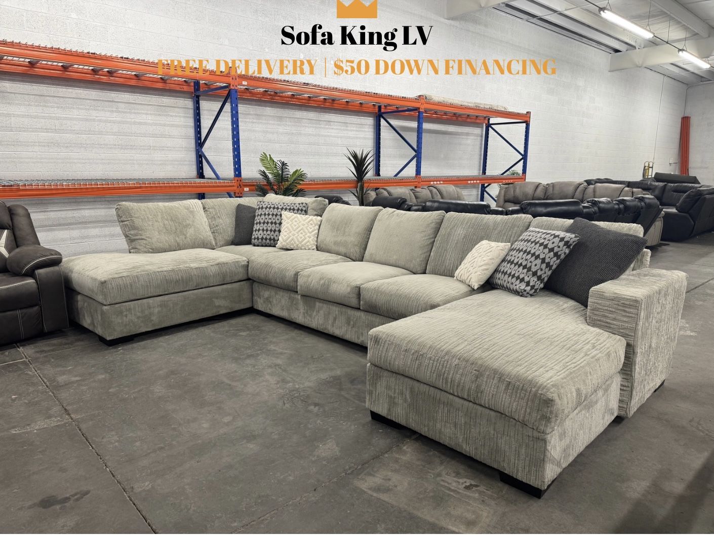 Free Delivery* Like New RC Wiley Light Gray “U” Shape Sectional Sofa! Couch Couches Sectional Gray Grey