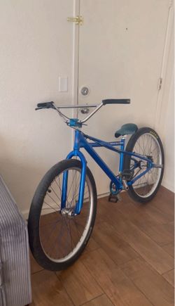 Monster quad se bike