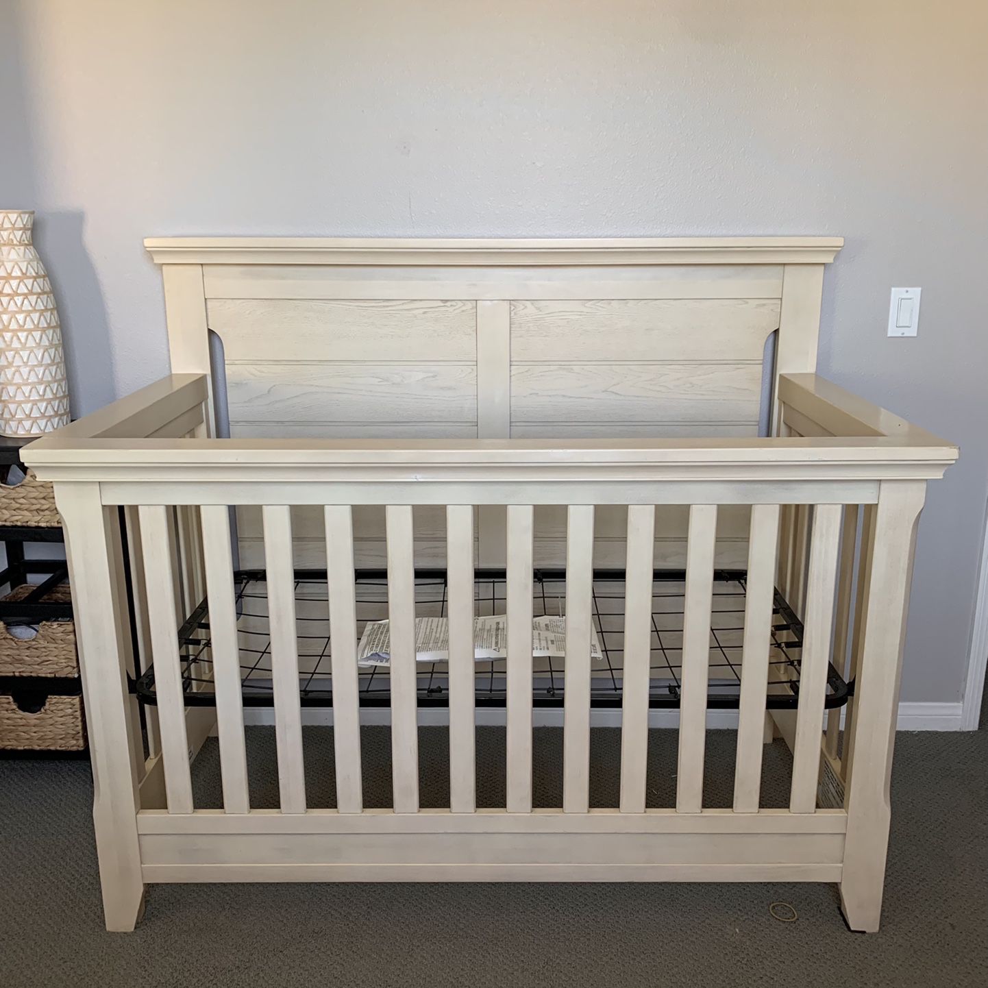 Baby Caché Overland 4-in-1 Convertible Crib in Sandstone for Sale