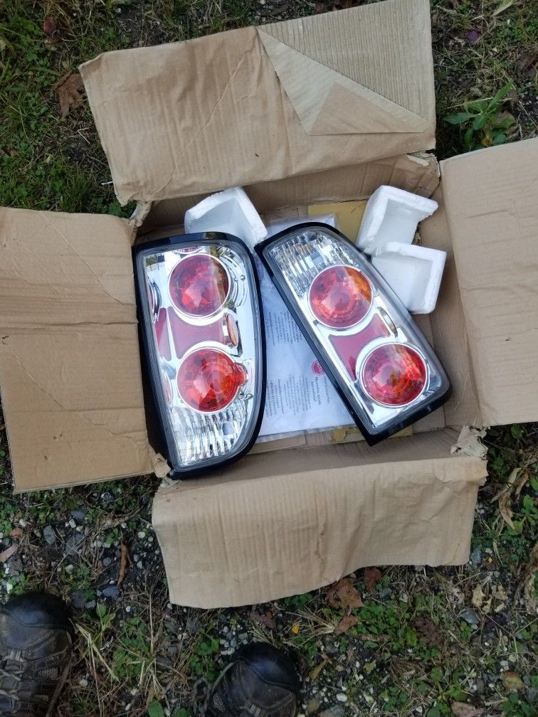 Toyota Tundra Tail Lights