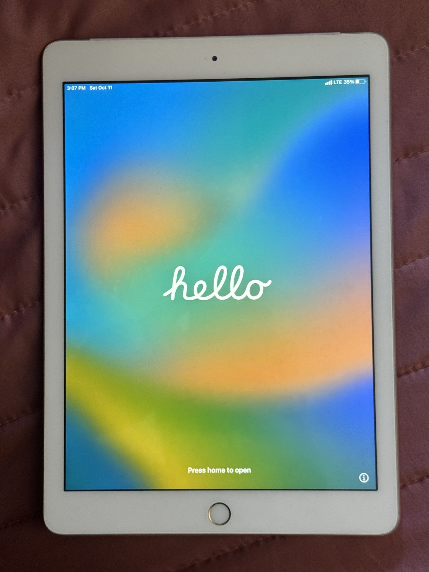 Apple iPad (5th Generation) 