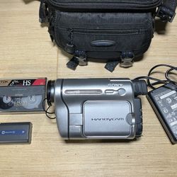 Sony CCD-TRV138 8mm Hi8 HandyCam Camcorder Camera
