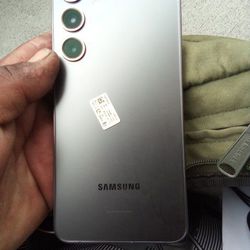 Samsung Galaxy S24 Plus 256 Gbs Unlocked