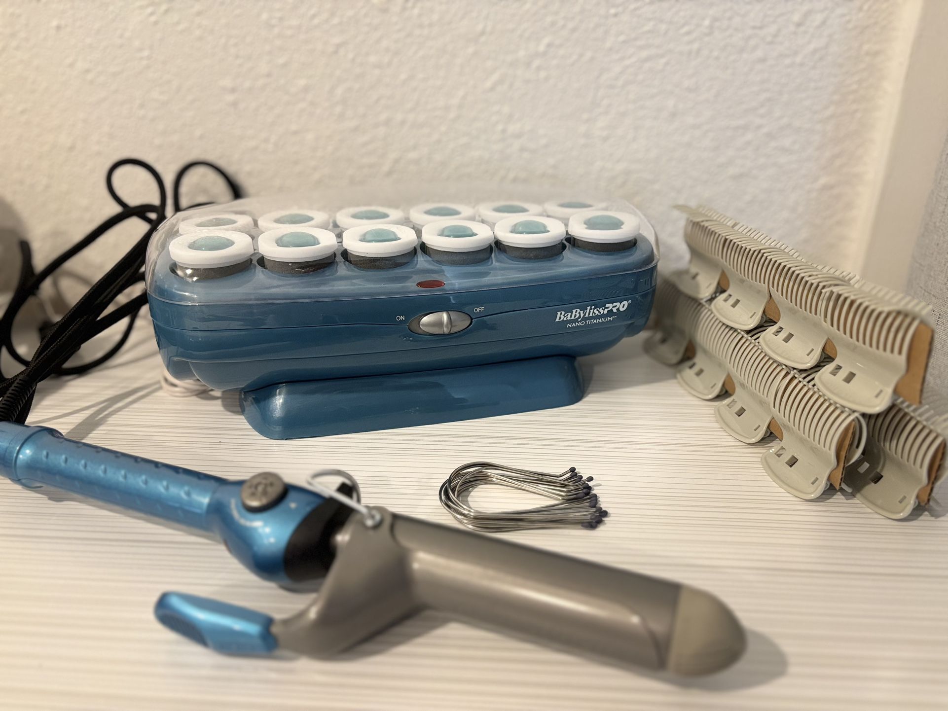 BaBylissPRO Styling Bundle π Curling Iron + Hot Rollers