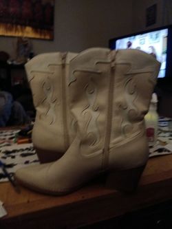 Universal thread boots