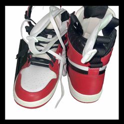 SIA SNEAKERS D.I.Y. Chicago 100% Leather Size 8 Brand new 