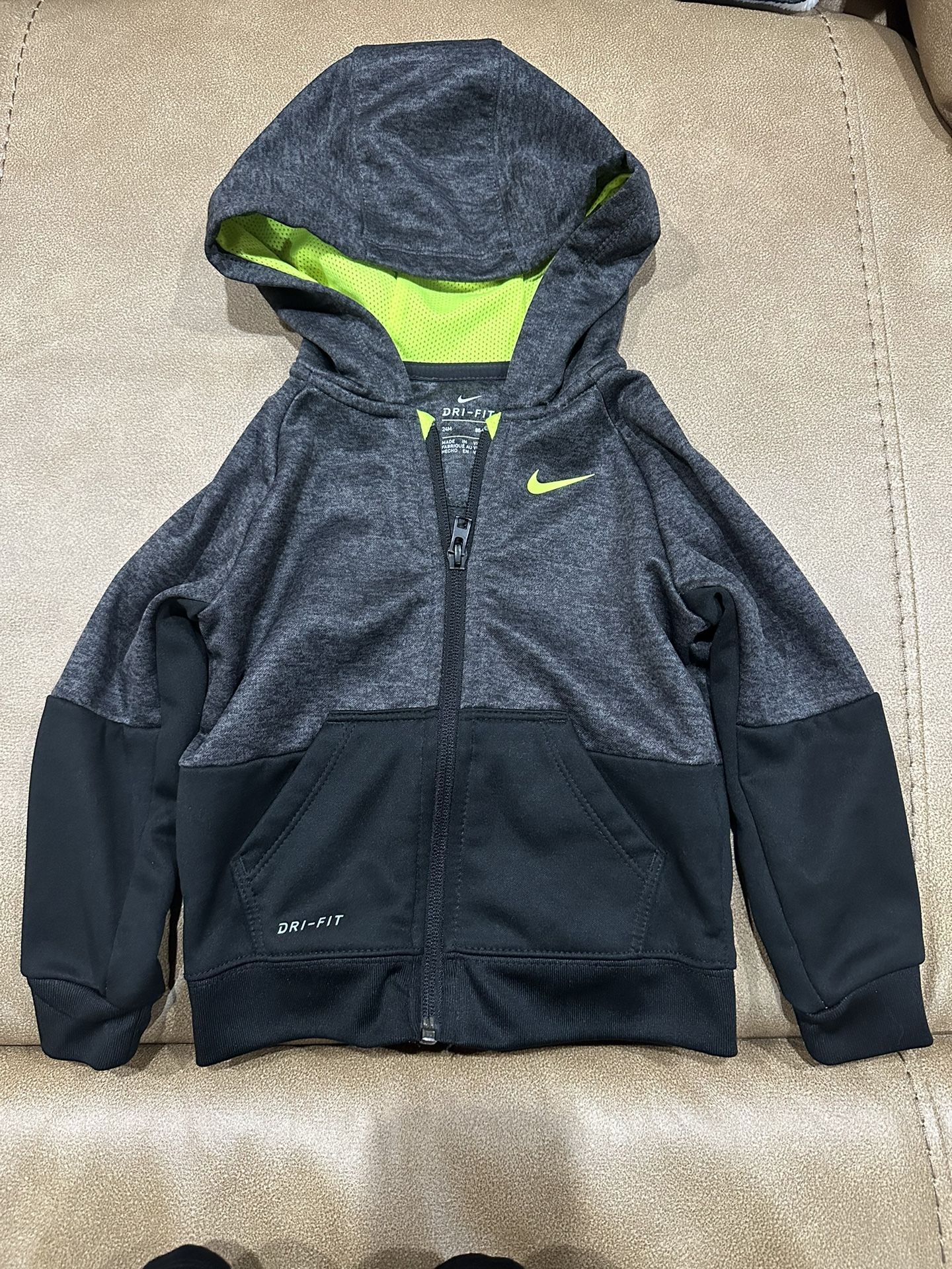 🖤Infant/toddler “Nike -Dri-fit” Zippered Hooded Jacket