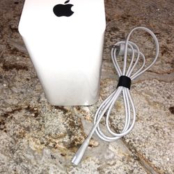 Apple AirPort WiFi Router Model A1521