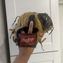 Rawlings Heart If The Hide Baseball Glove