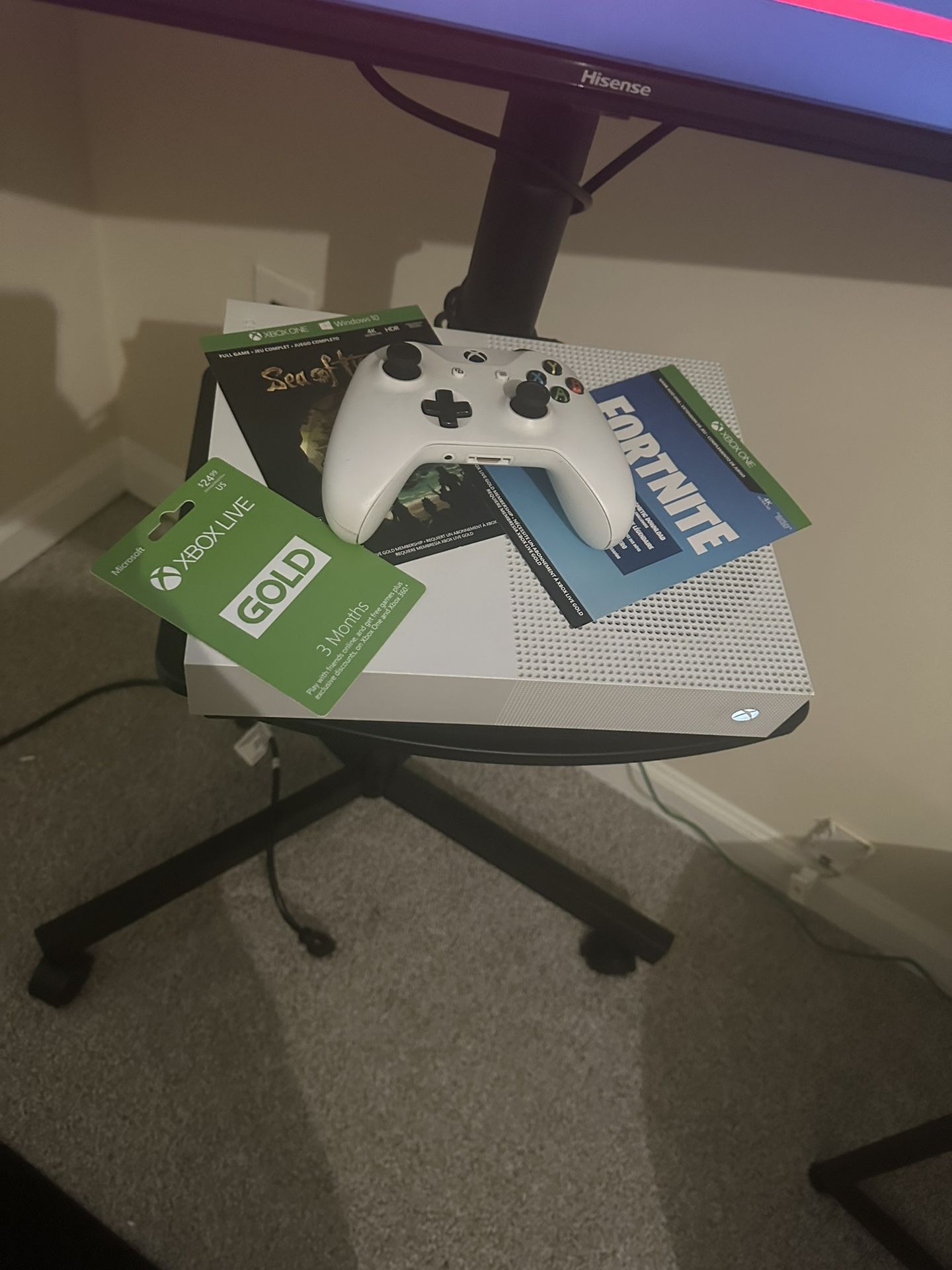 Xbox One S All Digital 1TB Month Game Pass Sea of Thieves