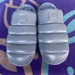Nike Women Size 9 Burrow SE Slides Fur Lined Slippers Light Violet Ore