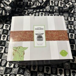 Scentsy Star Wars The Mandalorian the Child Baby Yoda Wax Warmer