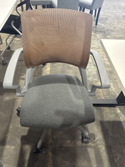 Task Chair 