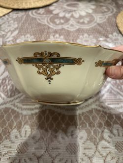 Vintage Lenox China Serving Bowl - Catalan 91/2” Scalloped Gold Rimmed Edges