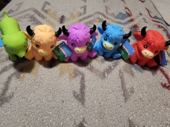 Squeeezy Highland Cow Squeeze Toys