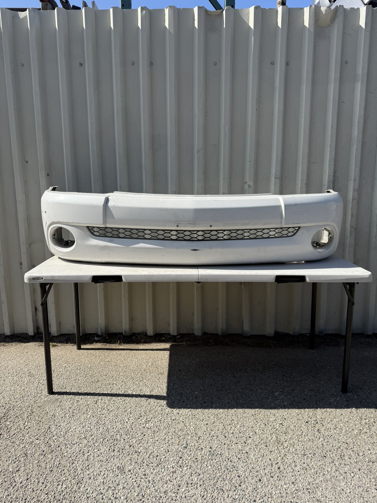 2003 2004 2005 2006 Toyota Tundra Front Bumper Cover Used Original OEM