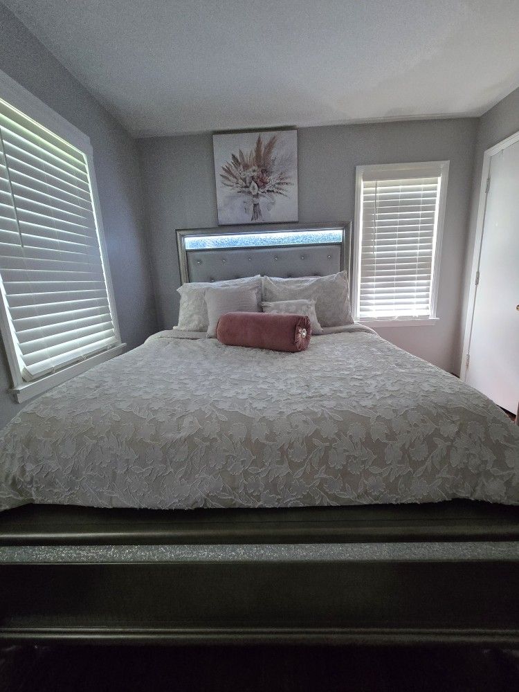 Bedroom Set